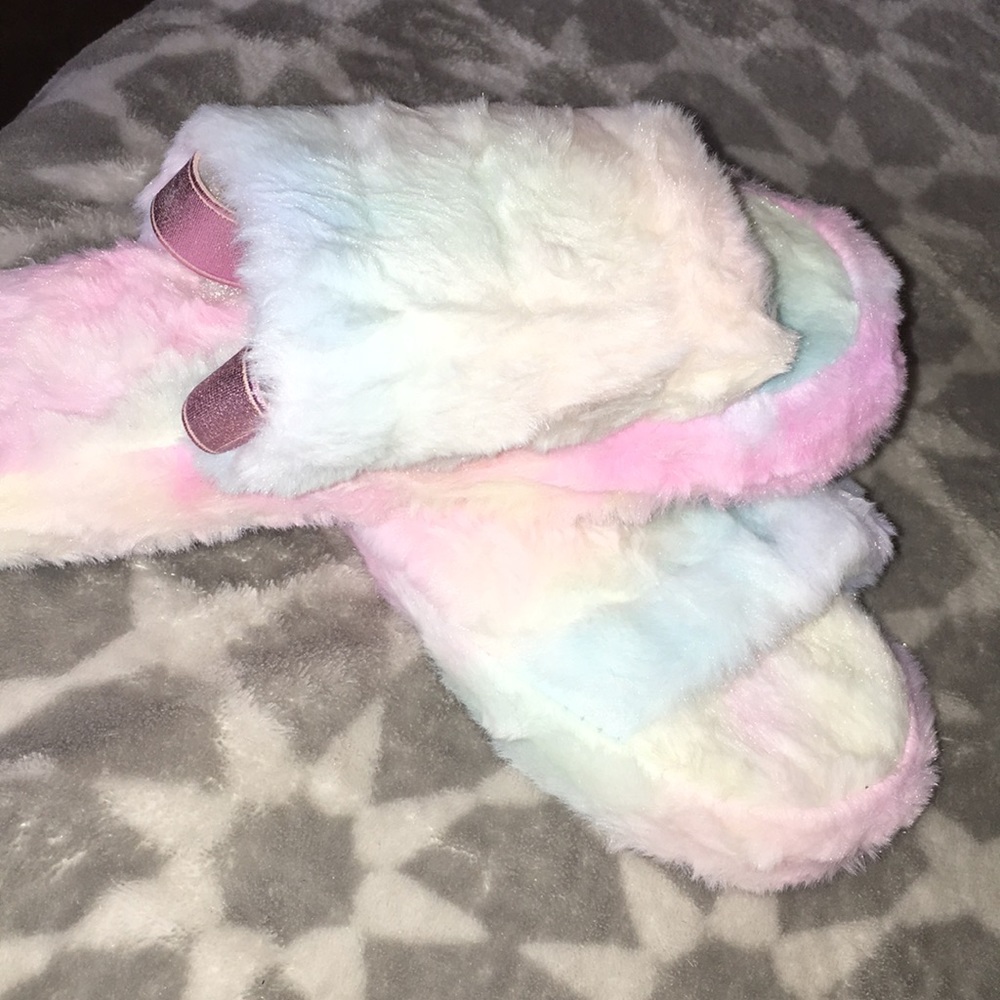Fluffy cotton candy slides